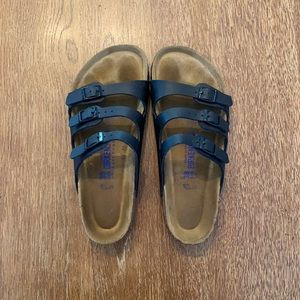 Size 38 or 7-7.5 black Florida Birkenstock Sandal